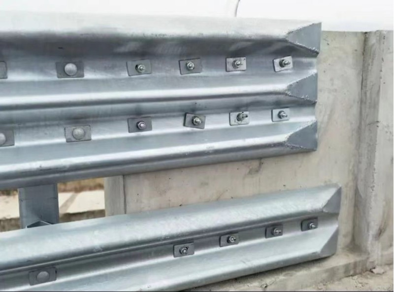 标志杆 标志牌 波形护栏 桥梁护栏 绳索护栏图8