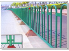 供应鸿升草坪隔离网，市政隔离网图1