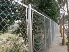 供应鸿升勾花网，体育场围网，动物场地围网图1