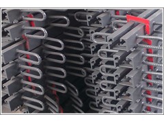 厂家供应各种桥梁伸缩缝图1