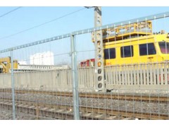 河北铁路隔离栅生产厂家图1