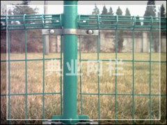 双圈护栏网厂家图1