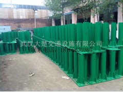 隔离栏,波形护栏,波形梁钢护栏,波形梁护栏,波形钢护栏,公路图3