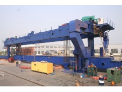 SD900B型架桥机图1