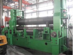 上辊万能卷板机图1