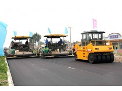 徐工RP903沥青摊铺机图1