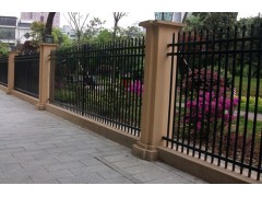 供应耐腐蚀实用性强锌钢护栏，锌钢栅栏，新款上市图3