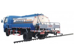 河北沥青洒布车厂家图1