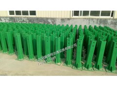 喷塑护栏板及交通设施图1