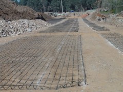 80KN凸结点钢塑土工格栅图3