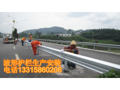 【重庆防护栏】九寨沟马路方管铁护栏公路波形护栏基坑防护栏杆图3