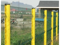 快装网桃形柱 专注高速铁路高架桥工程护栏网图1