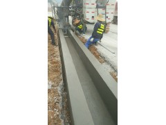 路缘石滑模施工图2