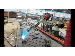 盖梁骨架焊接机器人图1