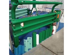 乡村波形护栏，高速波形护栏生产与销售图1