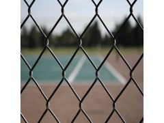 篮球场围网供应商场地围栏网安装视频体育场围网价格图2