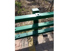 桥梁护栏，三横梁四横梁，免焊防阻块，标志杆焊接，护栏，立柱图2