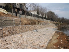 高尔凡雷诺护垫生态治理河道 PVC覆塑雷诺护垫护坡图3