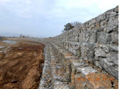 防洪护岸水利护坡格宾网箱@堤坝加固格宾网石笼图1