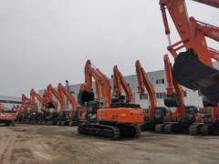 55～490型挖机全国出租图1