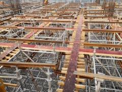 盘扣支架、双槽钢托梁、工字钢图3