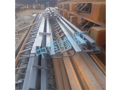 桥台护栏钢板A防撞墙用镀锌钢遮板A伸缩缝钢遮板图1