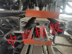 梳齿型桥梁伸缩缝装置的组成图3