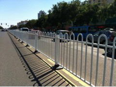 珠海公路京式护栏网来图制作 惠州道路两边防护网现货供应图3