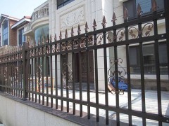 深圳小区三横栅栏厂家现货 湛江学校别墅铁艺栅栏价格图2