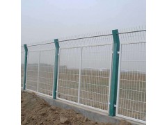 公路护栏网，框架护栏网，双边丝护栏网专业生产厂家图1