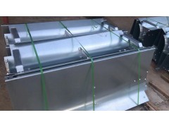 高速公路改扩建移动钢护栏图1