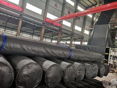 8米宽2.0mm厚HDPE 土工膜美标黑色光面应用于垃圾填埋场图2