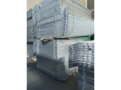 新版铁路防护栅栏  国标  角钢图1