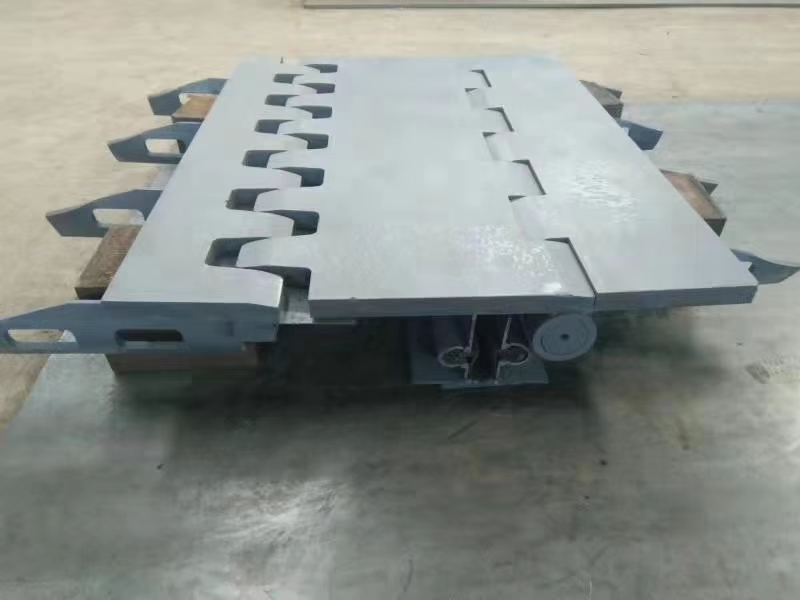 桥梁梳齿板式伸缩缝图5