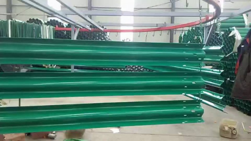 波形护栏材料国标非标热镀锌喷塑产品图3