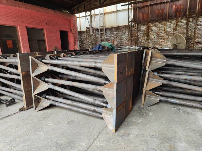 高强度螺栓，8.8/109/12.9钢结构螺栓，地脚螺栓，预埋件。图4