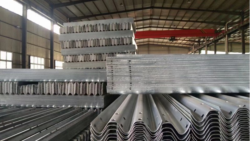 可定制波形护栏 高速 省道 县道乡村防护栏 防腐性好贵达图6