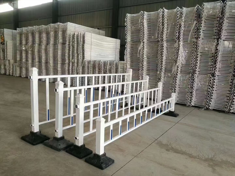 道路护栏厂市政隔离栏杆现货 道路施工隔离定制波形防撞防护网图6