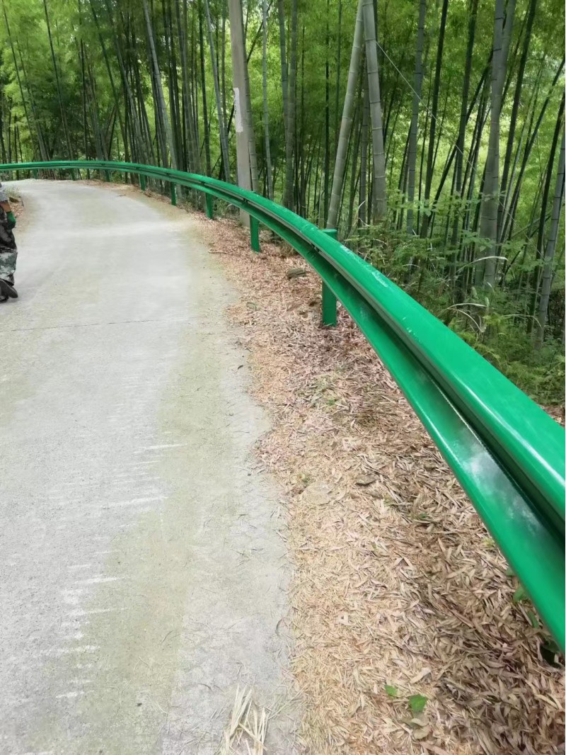 贵达公路防撞护栏 波形护栏板 国道 省道工程项目规格齐全 公路护拦板图4