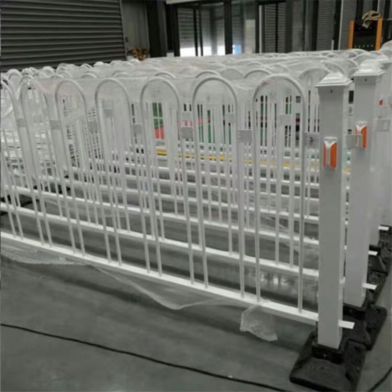 公路绿化带钢制围栏 公园小区园艺锌钢护栏   贵达图6