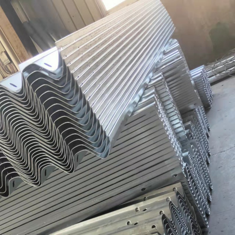 国道省道护栏  热镀锌波纹防撞类型齐全 厂家定制 贵达图6