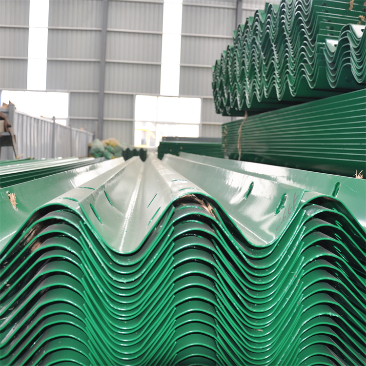 三波两波波形护栏板 村道防护隔离栏防锈防撞保护图6