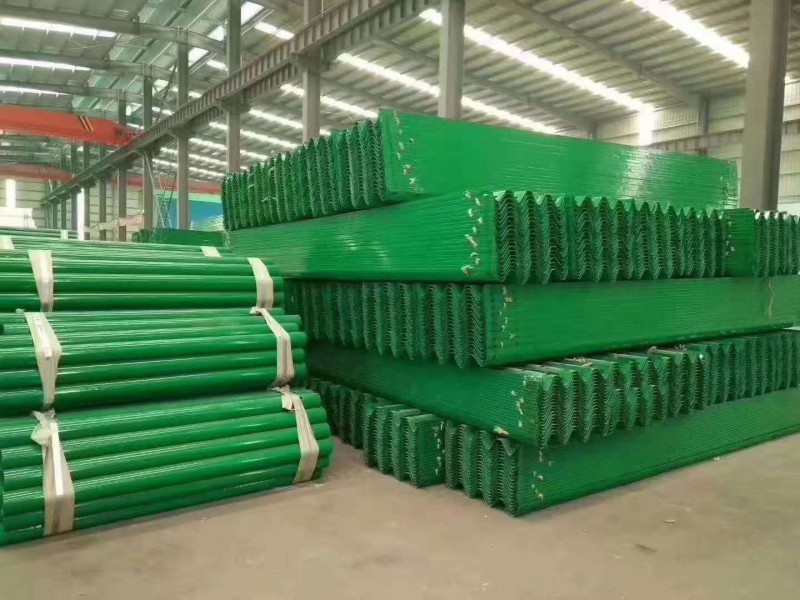 高速公路防撞波形乡村道路安全 三波防护栏热镀锌护拦板图6