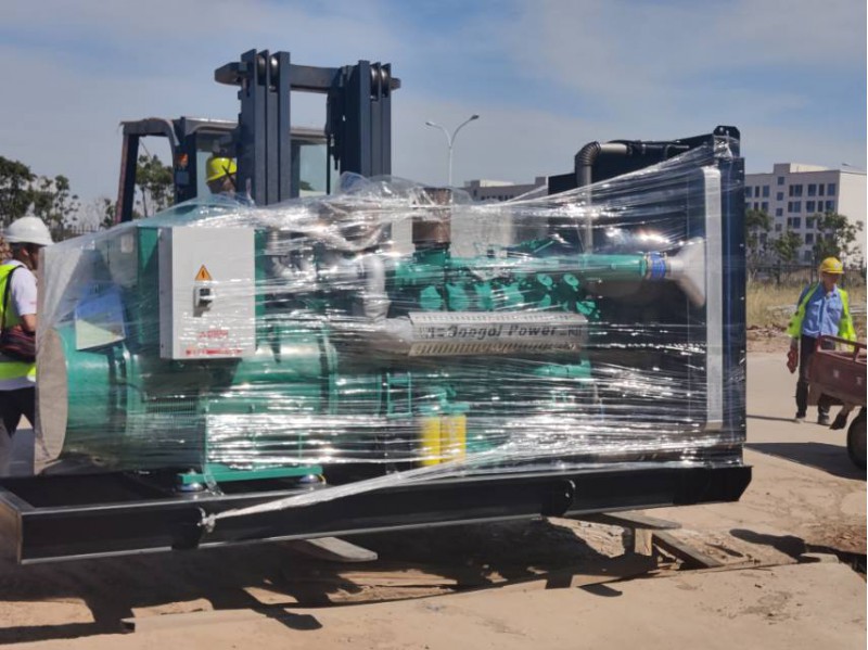 7-3000kW柴油发电机组图8