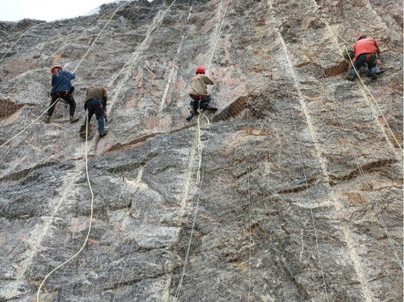 专业生产声屏障边坡防护网ECP轻质水泥屏体图5
