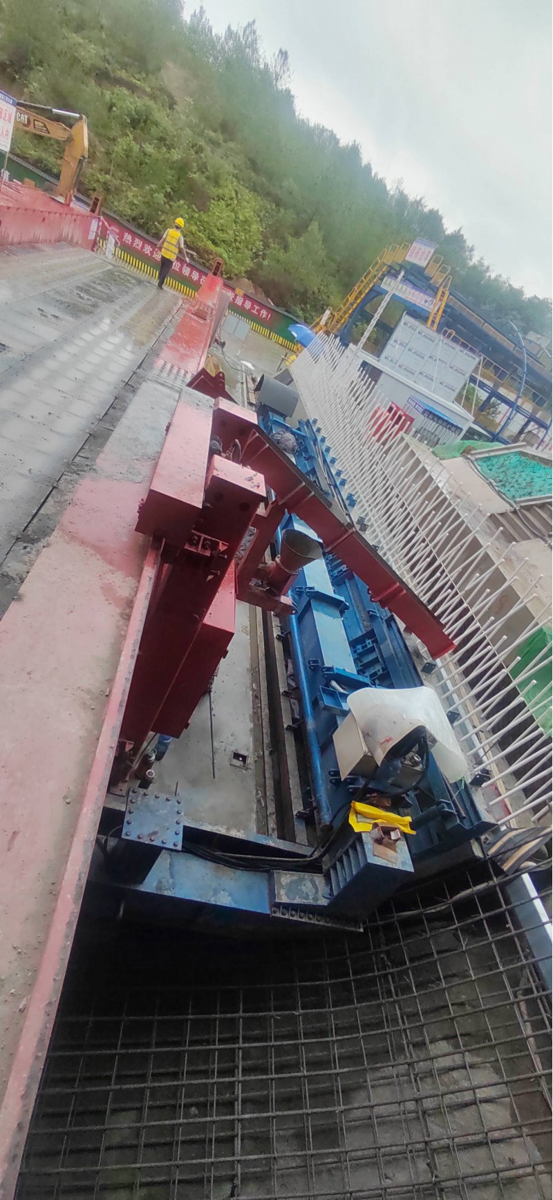 洛阳高飞桥隧机械股份有限公司图7