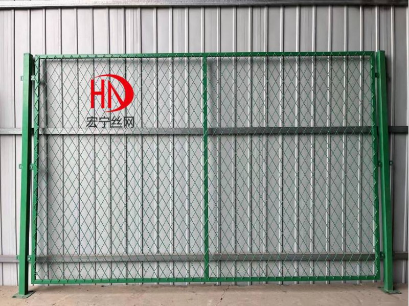 现货防眩网防抛网铁路护栏市政围挡图7